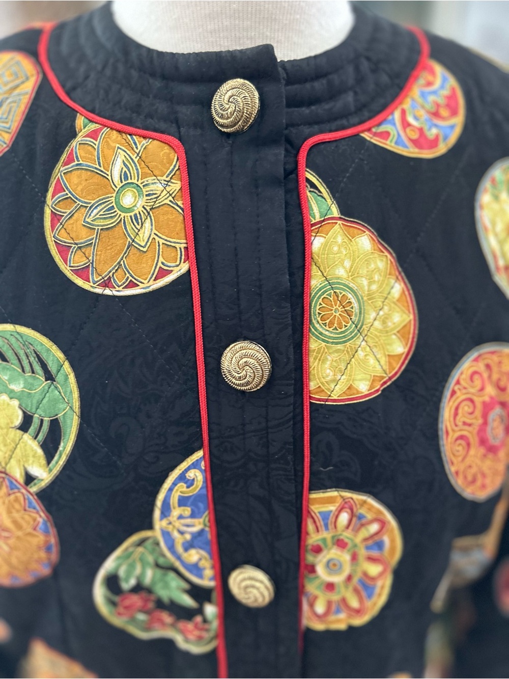 RARE Boutique Design Silk Circle-Pattern Jacket - Picture 4 of 14